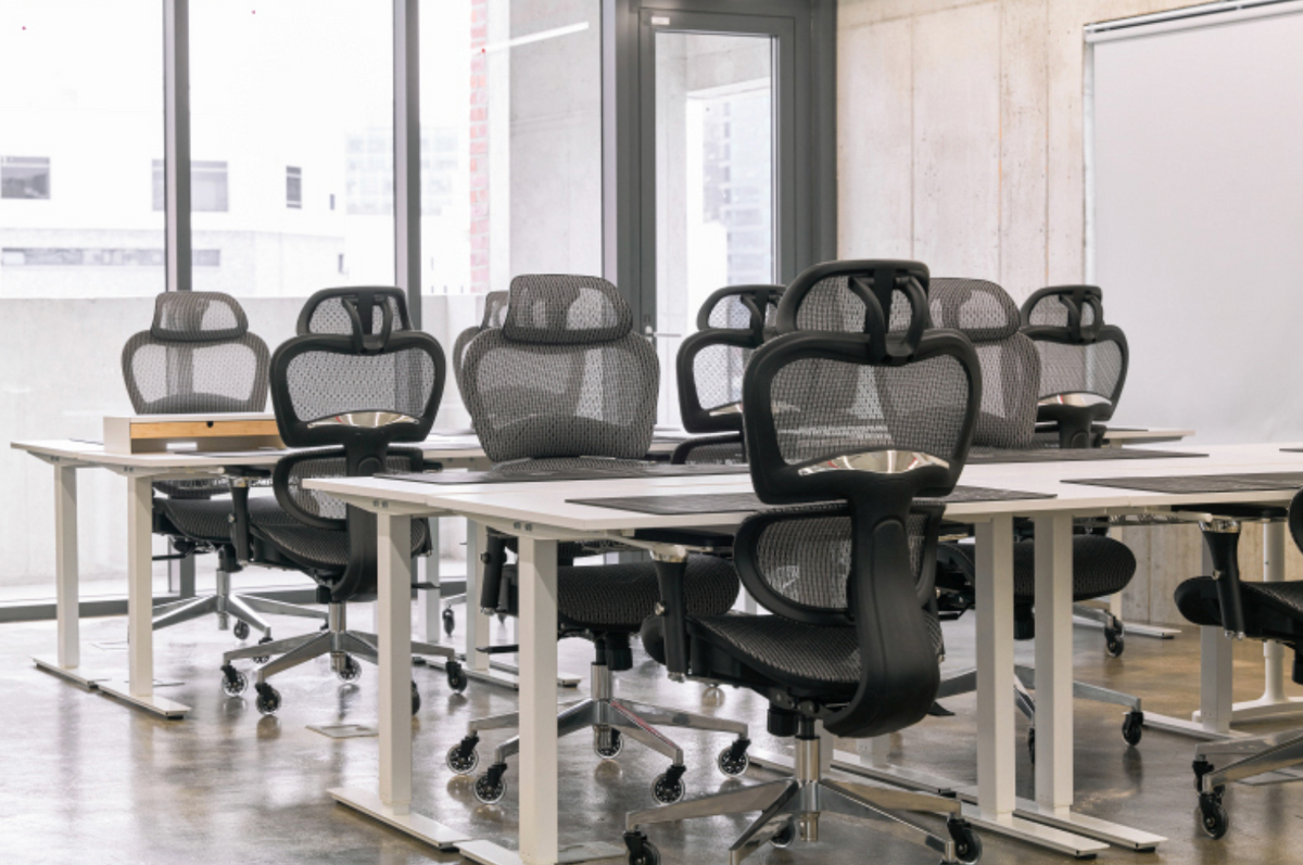 The Ultimate Ergonomic Office Chair Buying Guide: How to Choose the Best Ergonomic Office Chair for Your Workspace