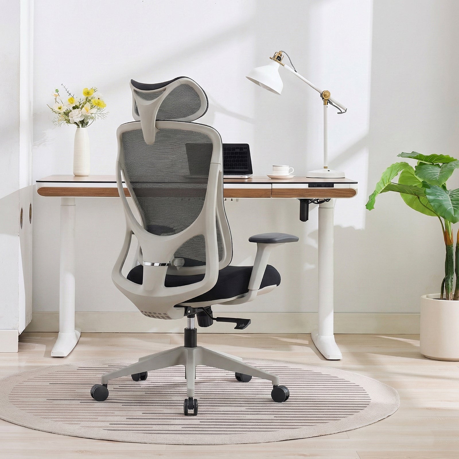 NOUHAUS Apertura Ergonomic Office Chair